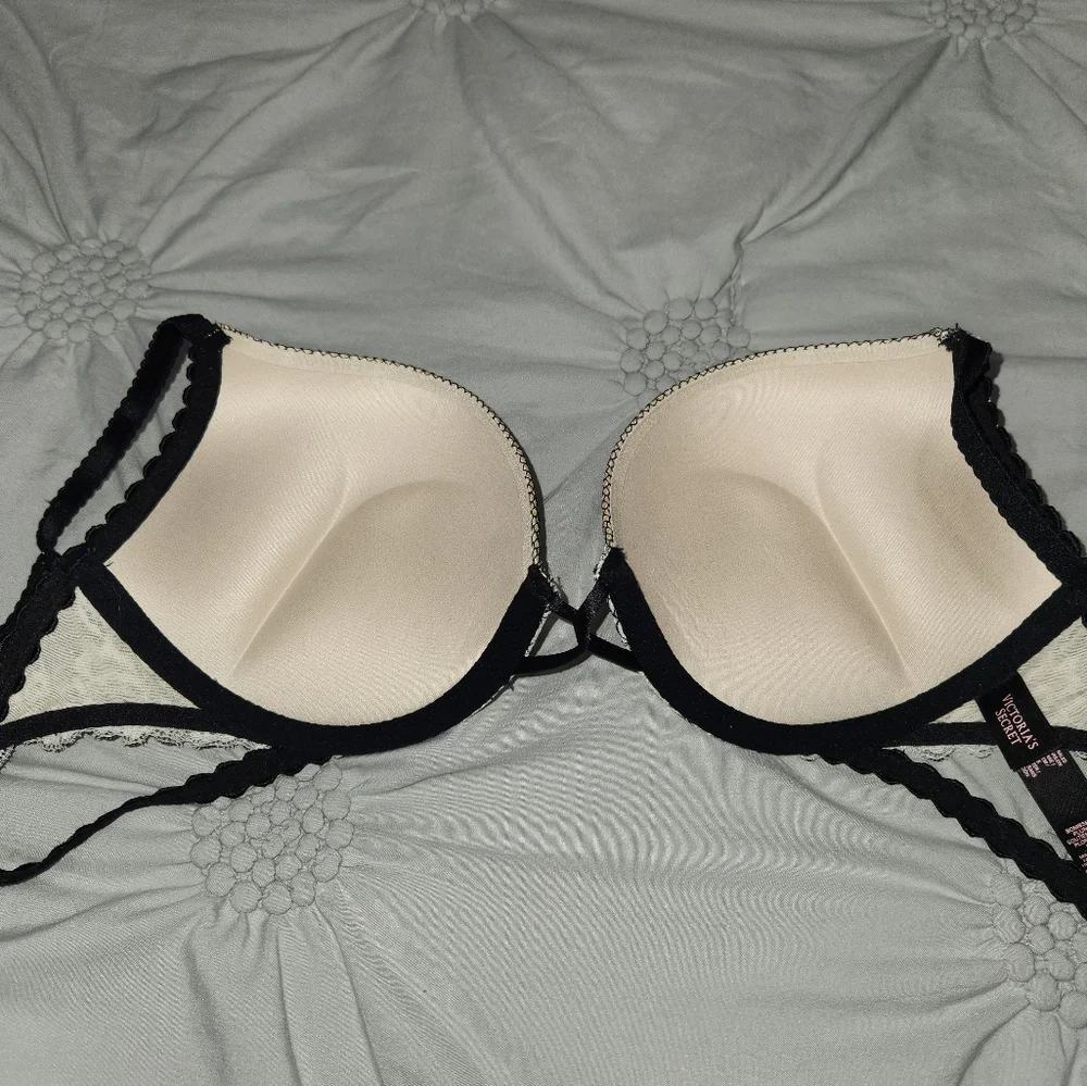 Bra - Picture 2 of 5